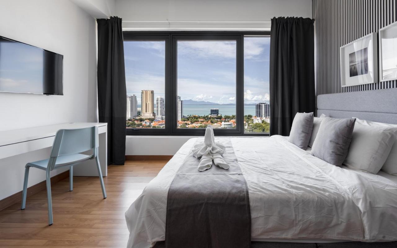 Tropicana 218 Macalister By Simply Penang Джордж Таун Екстериор снимка
