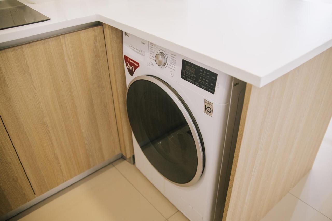 Tropicana 218 Macalister By Simply Penang Джордж Таун Екстериор снимка