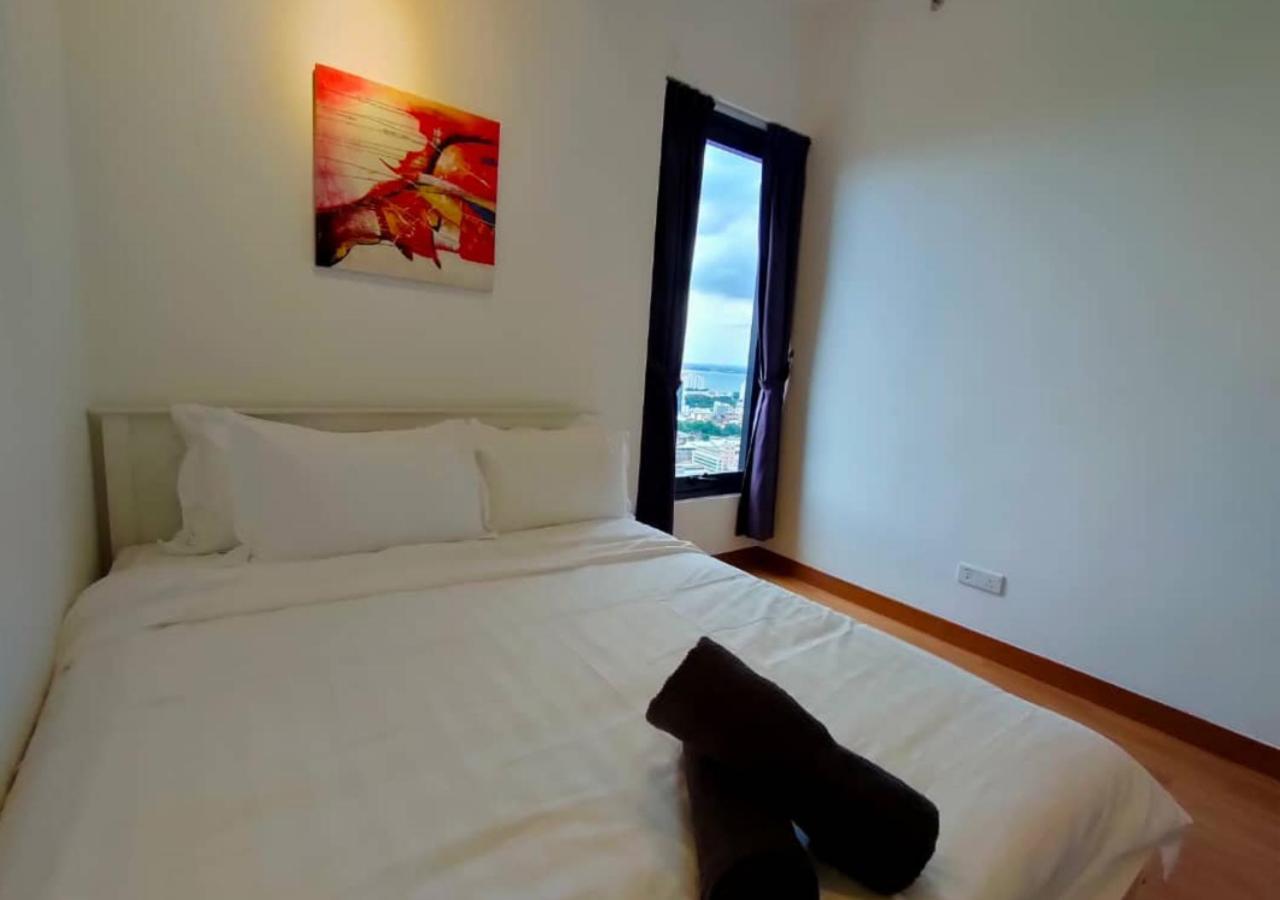 Tropicana 218 Macalister By Simply Penang Джордж Таун Екстериор снимка