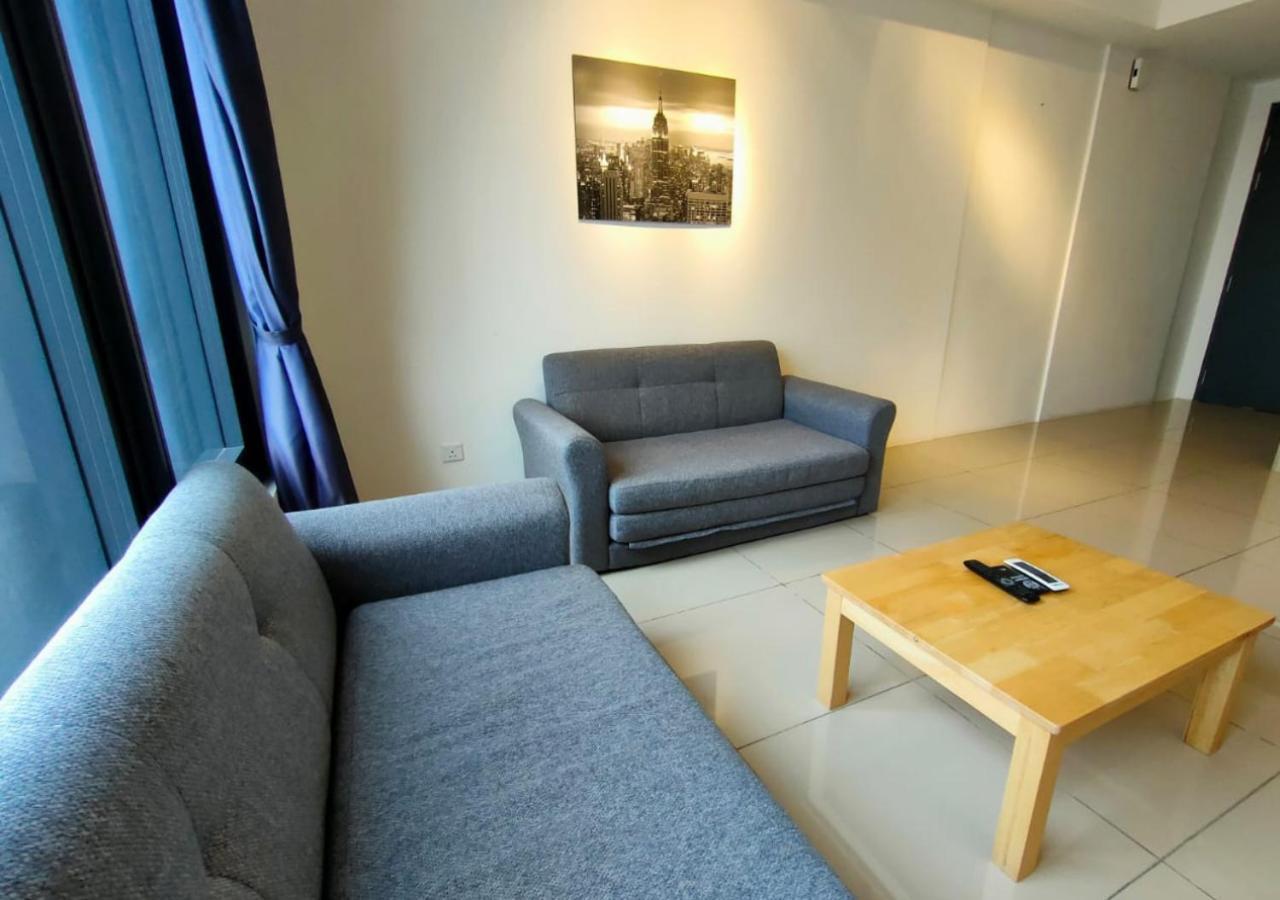 Tropicana 218 Macalister By Simply Penang Джордж Таун Екстериор снимка