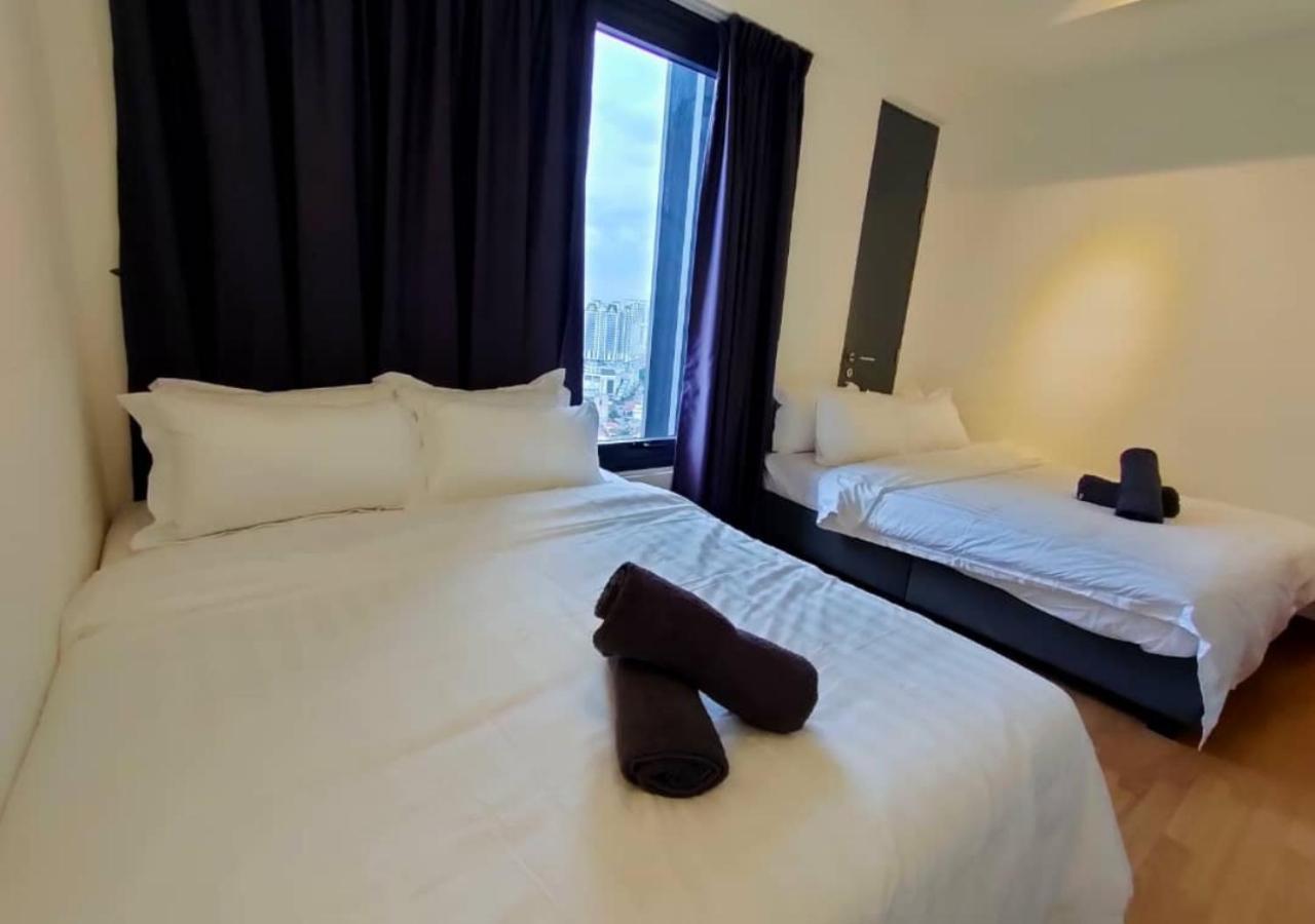 Tropicana 218 Macalister By Simply Penang Джордж Таун Екстериор снимка