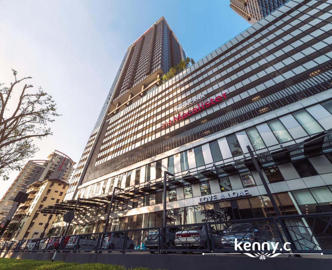 Tropicana 218 Macalister By Simply Penang Джордж Таун Екстериор снимка